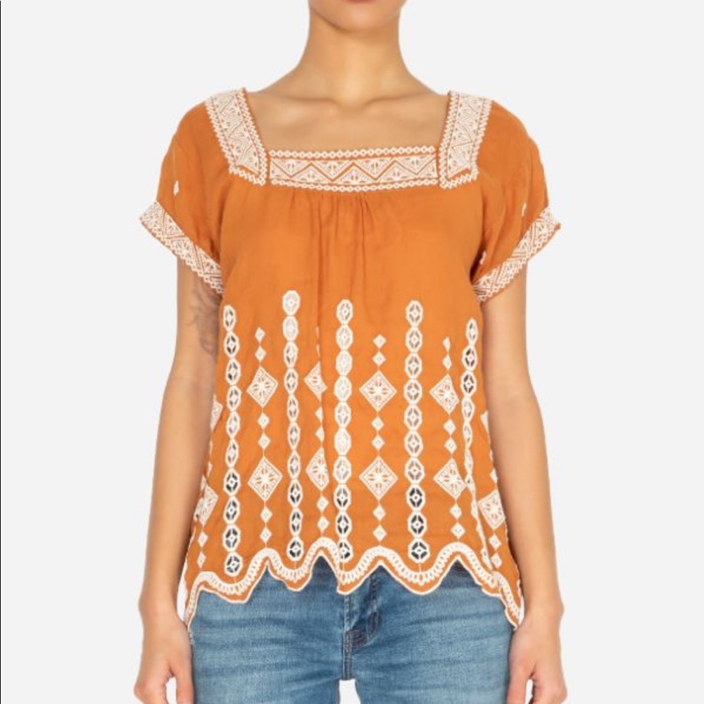 Johnny was Federica Embroidered Top
